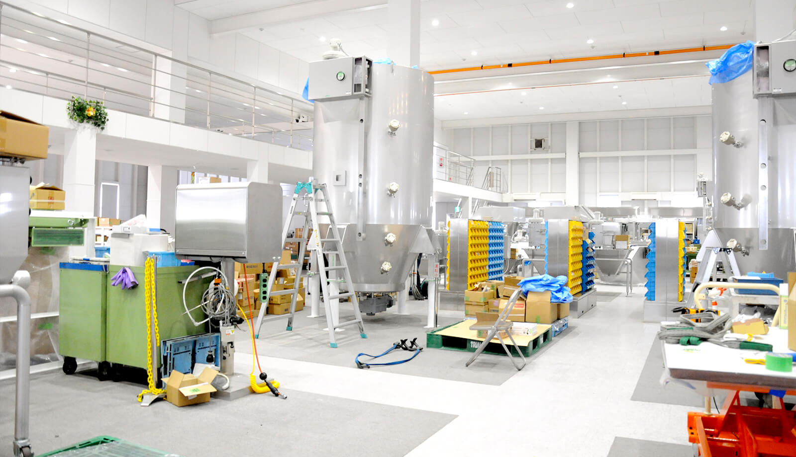 清潔で整理整頓された工場環境