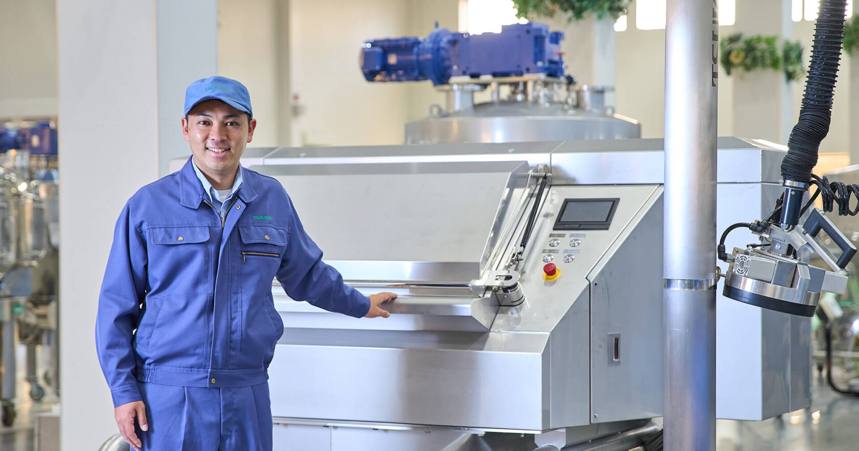 “お客様の声”を社内展開して「半自動開袋ユニット」を構想