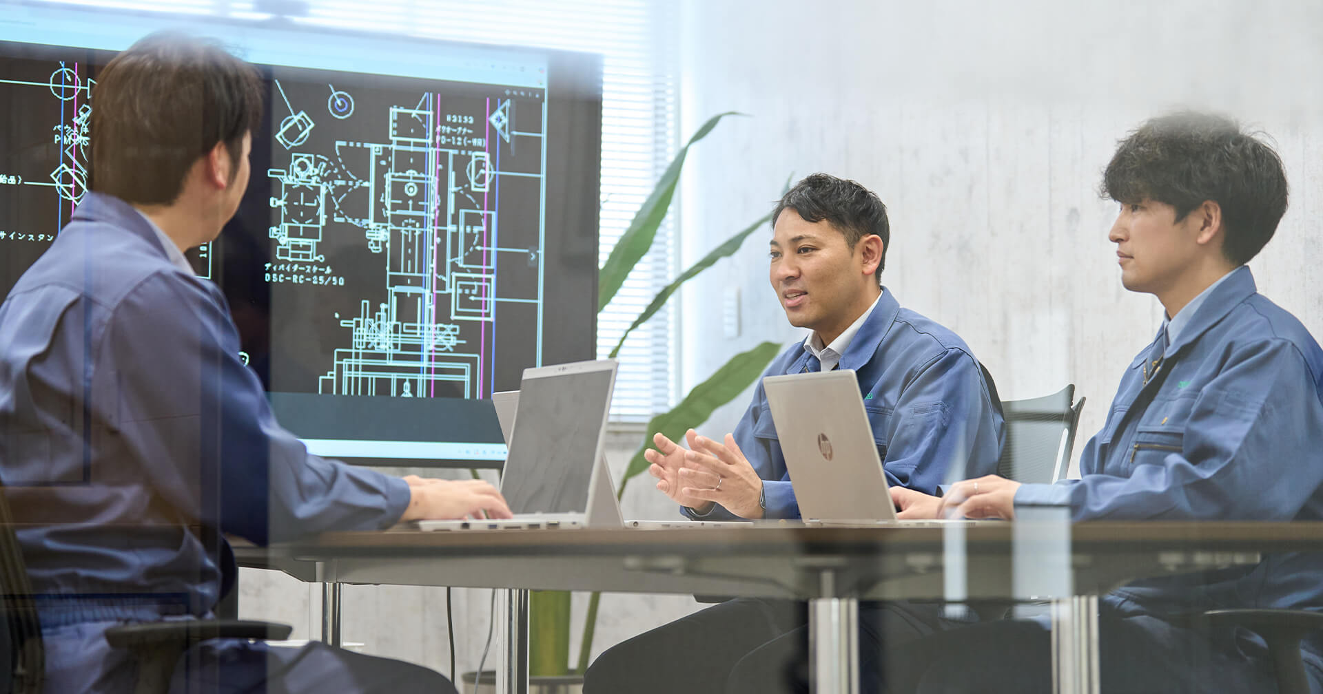 社内各部の意見を集約してコンセプトと仕様を確立